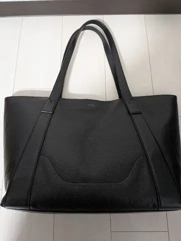 페레 모르비다 토트백