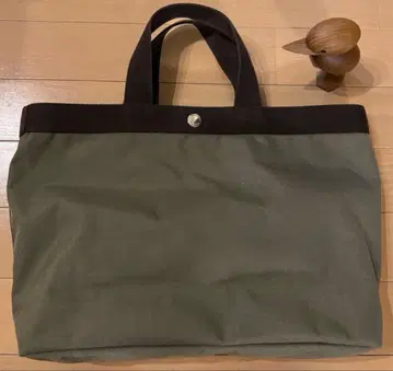 에르베샤 펠리에 704C 코듀라 스퀘어 토트