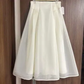 아푸와이저 리셰 스커트