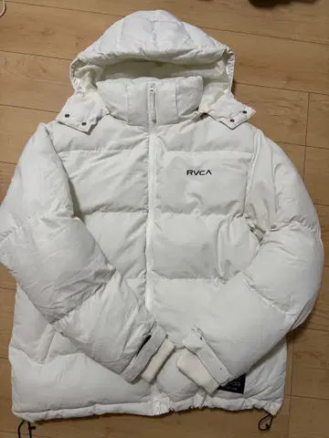 RVCA 후드 부착 화이트 다운 자켓 L 사이즈