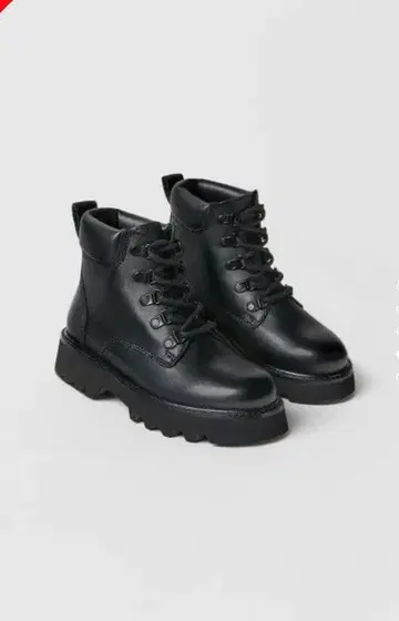 ZARA 가죽 레이스업 앵클부츠