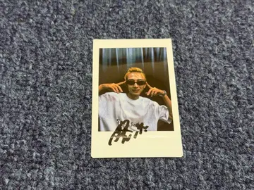 코마키네 아오타 폴라로이드 친필 사인