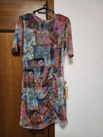 데시구알 미니 원피스!