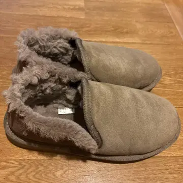 EMU 무스탕 부츠 24cm