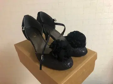 연말연시 발송! [ axes femme ] 파티 펌프스