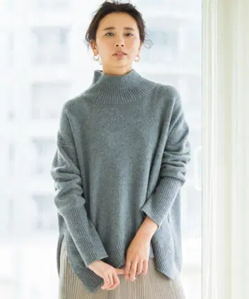 개럴개런트 그레이 하이넥 니트