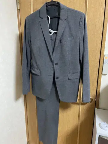 UNIQLO 그레이 수트 셋업
