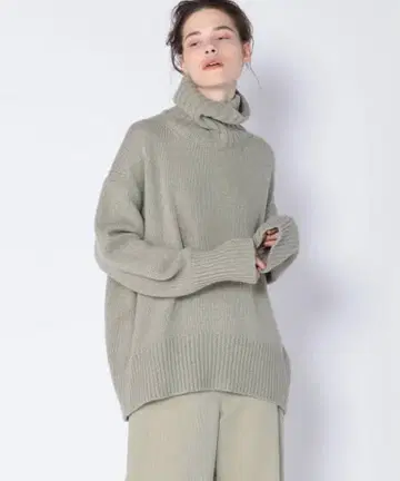 갤러리 비 파인 울 터틀 니트 세이지