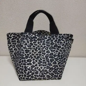 에르베샤 펠리에 1027F 팬서 블랑