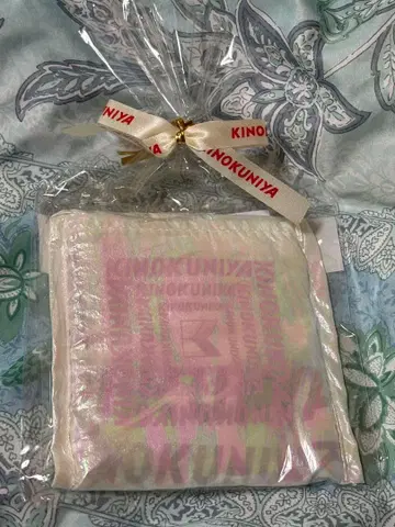 미개봉 새상품 키이국야 샤이니 에코백 화이트 라이트 핑크