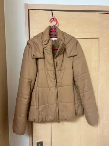 pink adobe 후드 부착 다운 자켓 L 사이즈 베이지