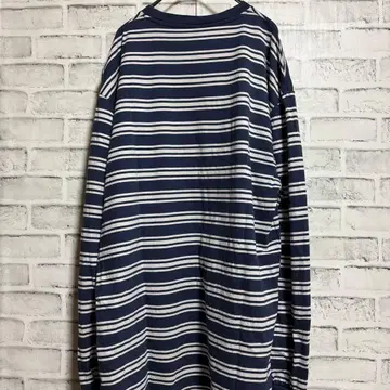 스트라이프 패턴 긴팔 티셔츠 네이비/화이트