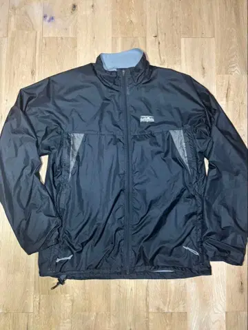 파타고니아 벨로시티 자켓 블랙