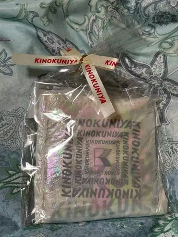 미개봉 새상품 키노쿠니야 샤이니 에코백 화이트 라이트 그레이