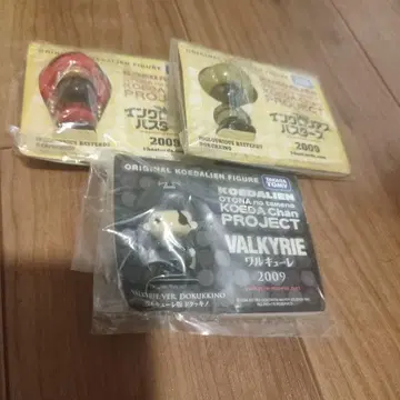 코에달리아 3종 VALKYRIE 피규어 2009년산 블랙, 레드, 그린