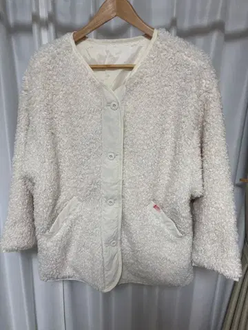 화이트 플리스 자켓 M 사이즈