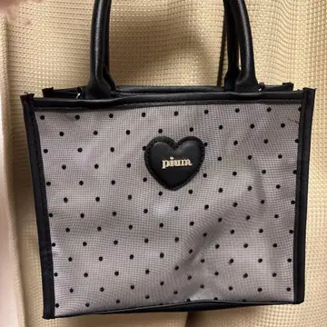 pium 도트 무늬 숄더백 그레이 룩북 도트 튤 피움