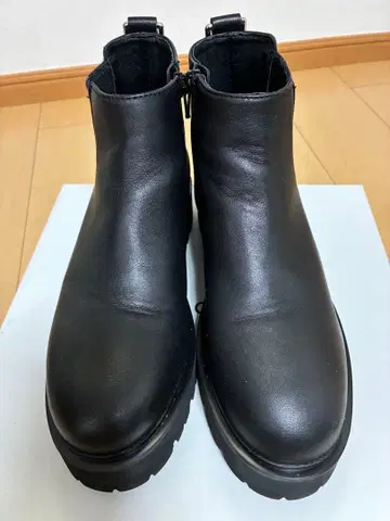 CLOVE 트랙 밑창 사이드 고어 부츠 / 야마다야