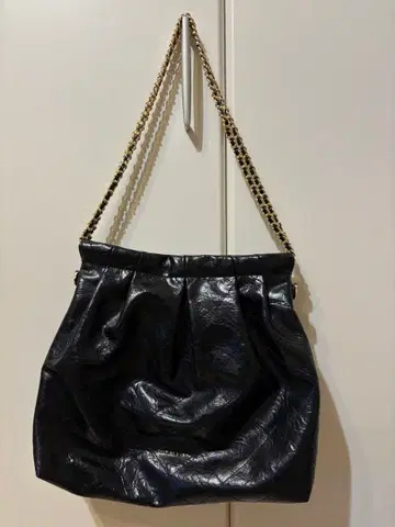 블랙 프릴 디자인 숄더백