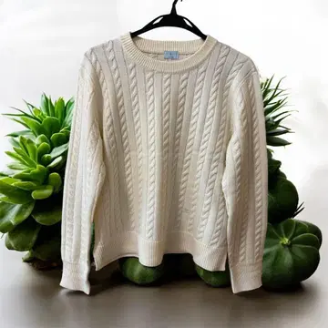 [ 하자품 ] 인기 브랜드 쿠미교쿠 화이트 케이블 니트 긴팔 스웨터