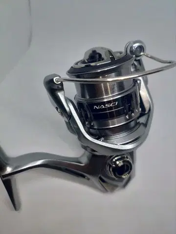 시마노 나스키 C2000S