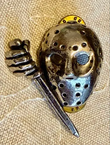 알케미 포커 13일의 금요일 제이슨 핀 배지