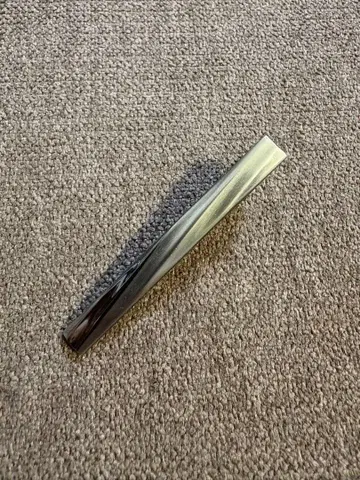 폴 스미스 메탈릭 그레이 넥타이핀