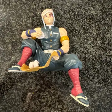 귀멸의 칼날 우즈이 텐겐 피규어