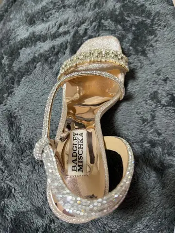 BADGLEY MISCHKA 비쥬 장식 힐