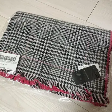 미사용 새상품 BLISS POINT 체크 무늬 스톨