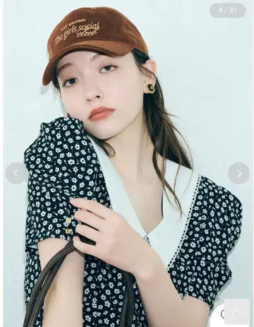 [ 새상품 ] LILY BROWN 빈티지 컬러 디자인 원피스