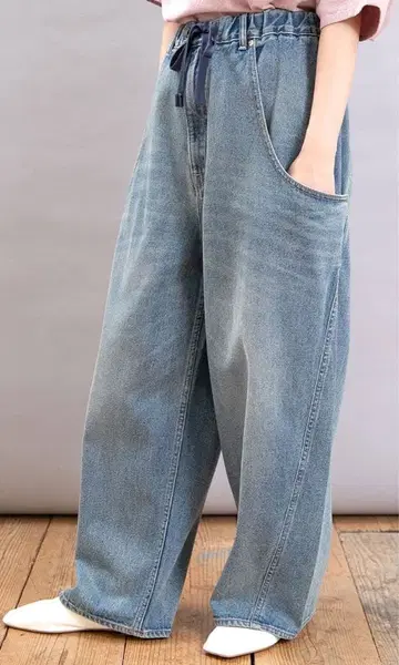 앞 포켓이 더블인 배기 팬츠