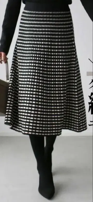 플레어 스커트 체크 무늬 니트