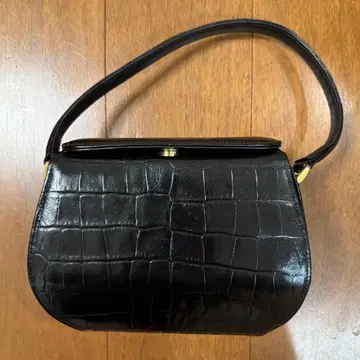 Say.h FRANCIS WINTER 엠보 가죽 핸드백 블랙