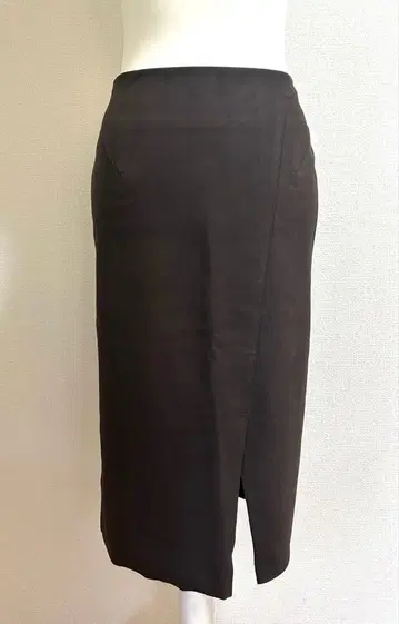 ORIVAR SAT 스웨이드풍 타이트 스커트 브라운 사이즈 34