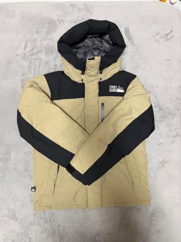 퍼스트다운 FIRSTDOWN 다운 자켓 베이지