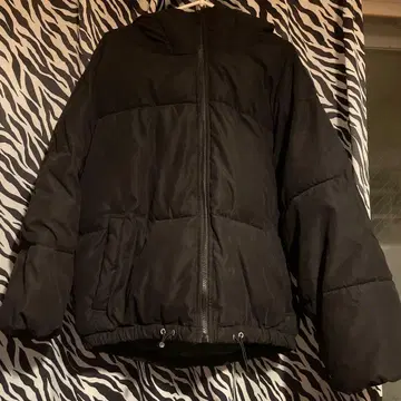 ANAP 후드 부착 블랙 다운 자켓