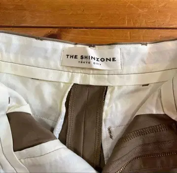 더 신즈네 베이지 치노 팬츠 사이즈 34