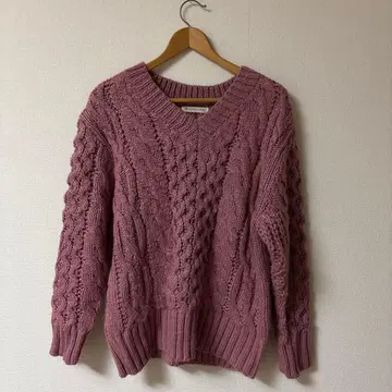 MAJESTIC LEGON 긴팔 니트 더스티 핑크 꽈배기 스웨터