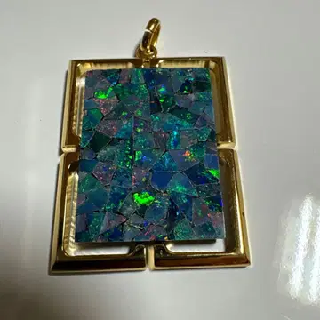 오팔 모자이크 목걸이