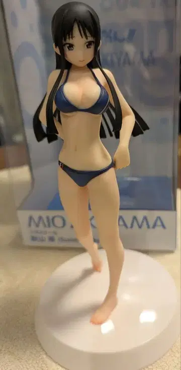 아키야마 미오 Summer Queens 1/8 피규어