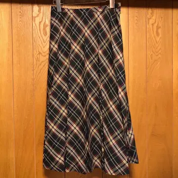 DAKS 닥스 체크 무늬 스커트