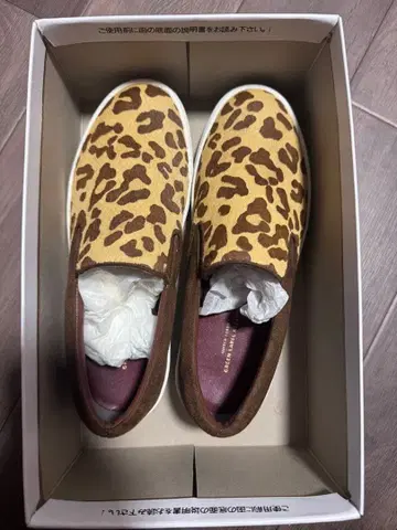 미사용 새상품 유나이티드 애로우즈 레오파드 무늬 슬립온