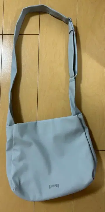 CAMPER 그레이 숄더백