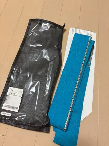 터콰이즈 블루 겹카라 큐빅