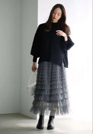 새상품 &.NOSTALGIA 튤 프릴 스커트 차콜 그레이