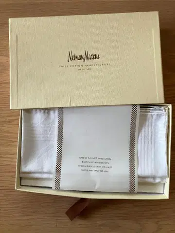 Neiman Marcus 손수건 2장