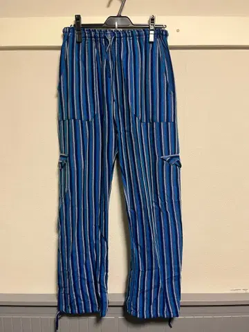 구제 의류 파랑과 화이트 스트라이프 이지 팬츠