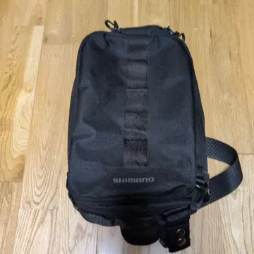 시마노 숄더백 M