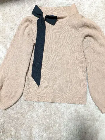 [ M'S GRACY ] 베이지 리본 포함 니트 38